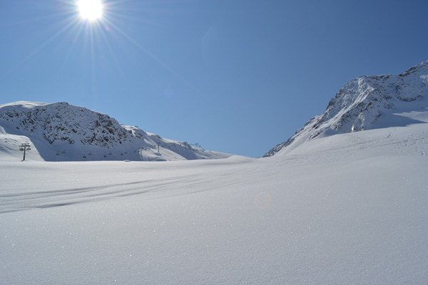 TIROLO - Si scia a Hintertux, conto alla rovescia per Stubai, Soelden, Kaunertal e Piztal